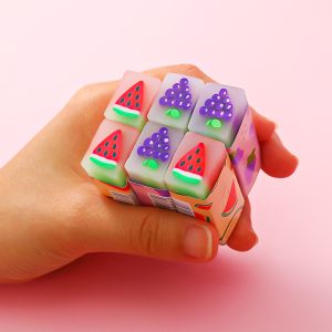 Borrador con forma de frutas